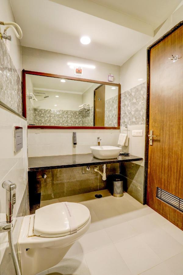 Hotel Shree Nanda Удайпур Екстериор снимка