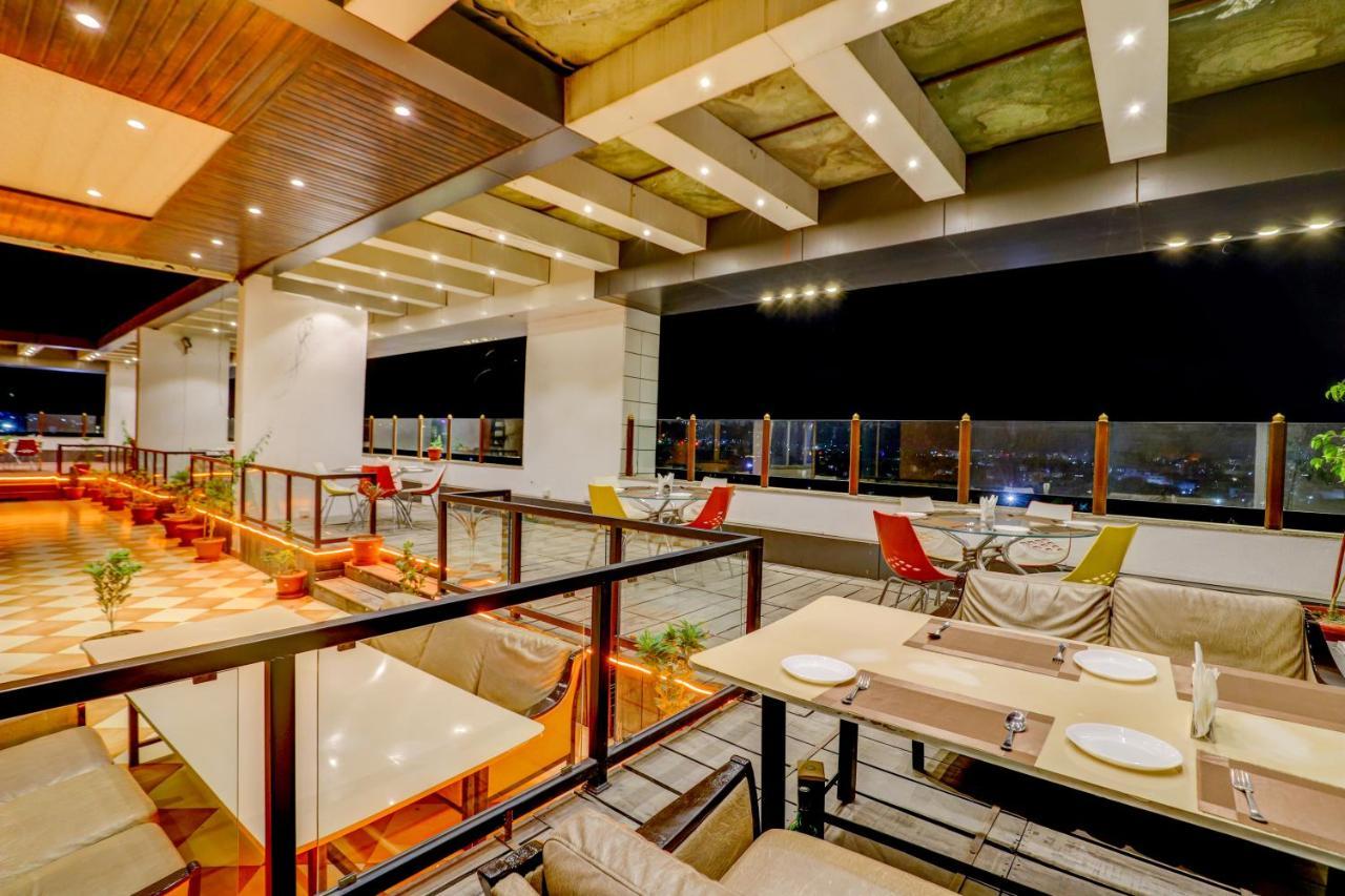 Hotel Shree Nanda Удайпур Екстериор снимка