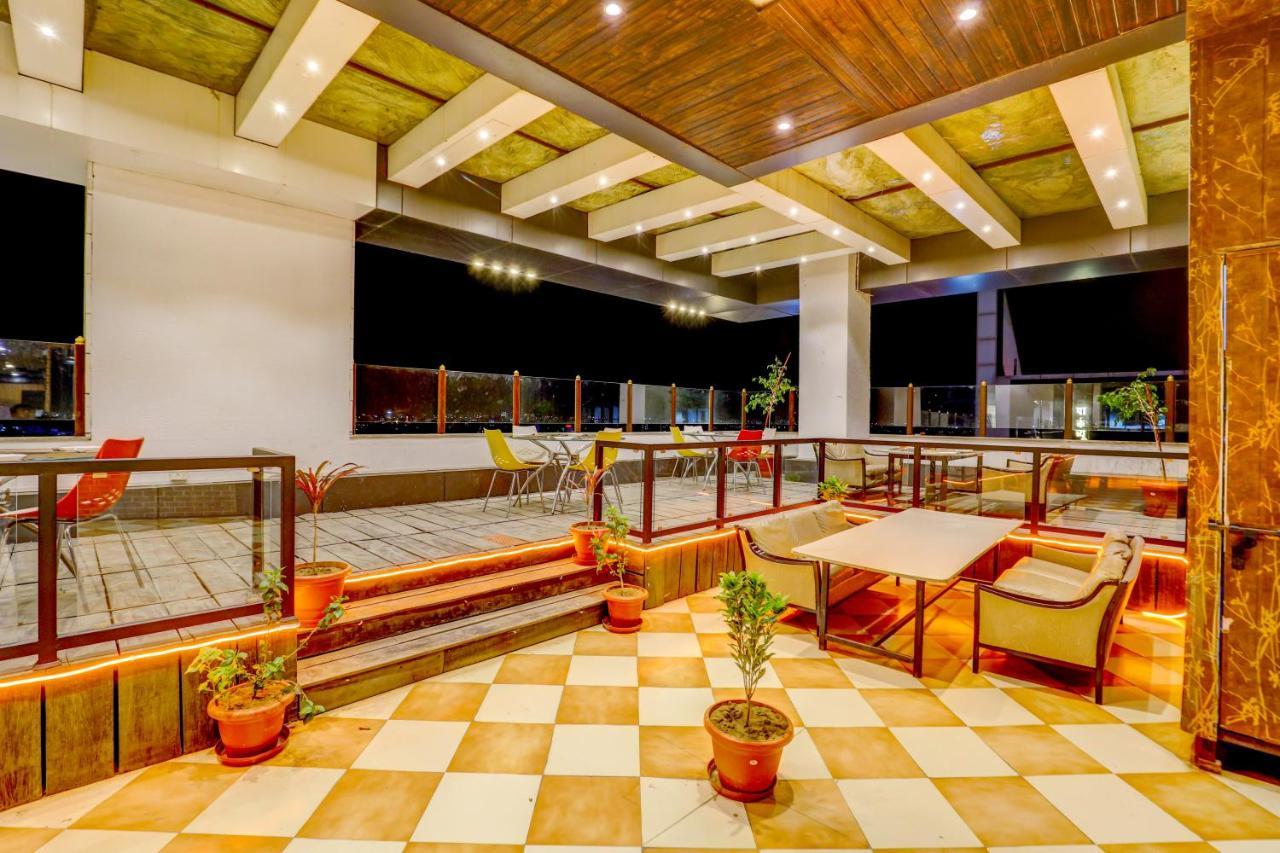 Hotel Shree Nanda Удайпур Екстериор снимка